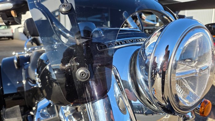 2022 Harley-Davidson FLRT FREEWHEELER Black