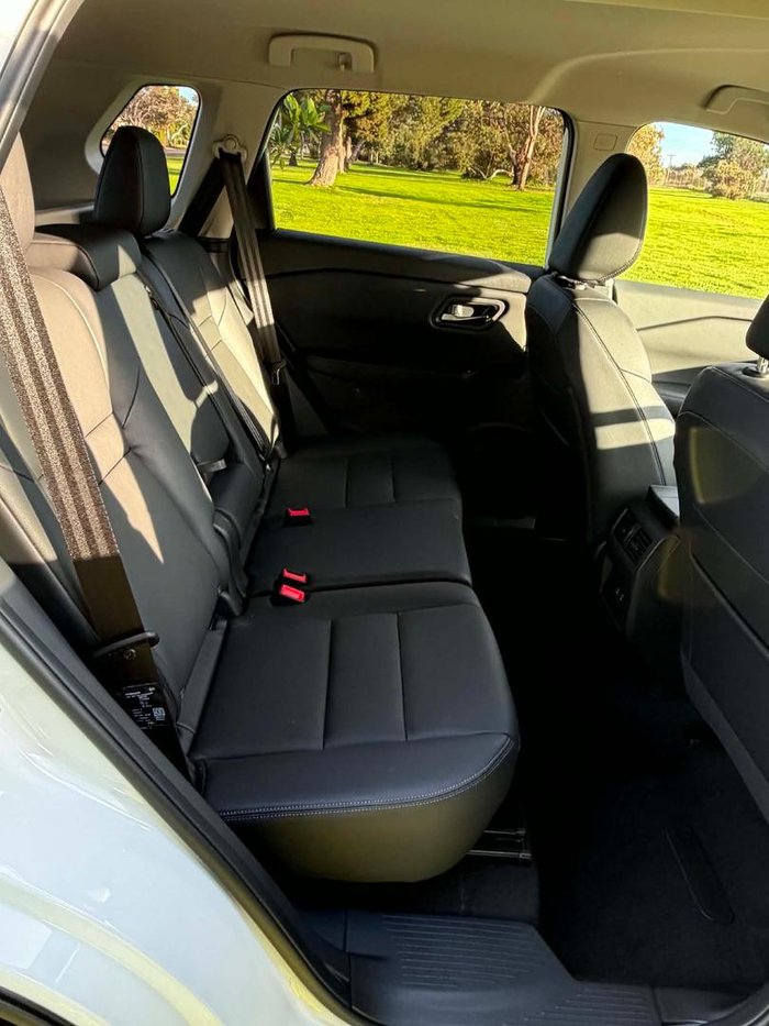2026 Nissan X-TRAIL ST-L