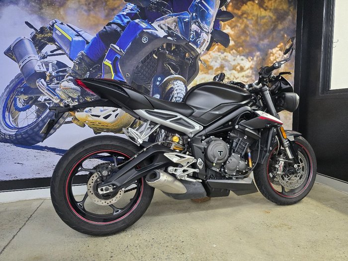 2020 Triumph STREET TRIPLE RS Grey