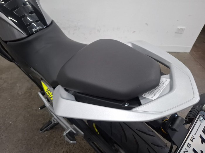 2023 CFMOTO 150 NK TITANIUM GREY
