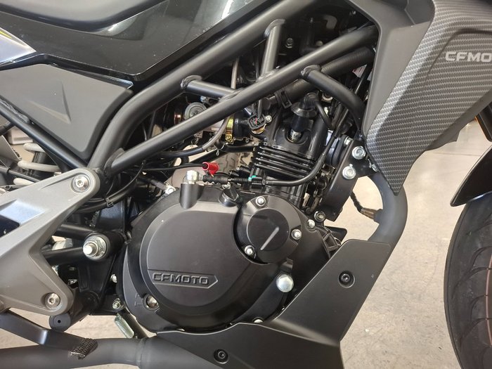 2023 CFMOTO 150 NK TITANIUM GREY