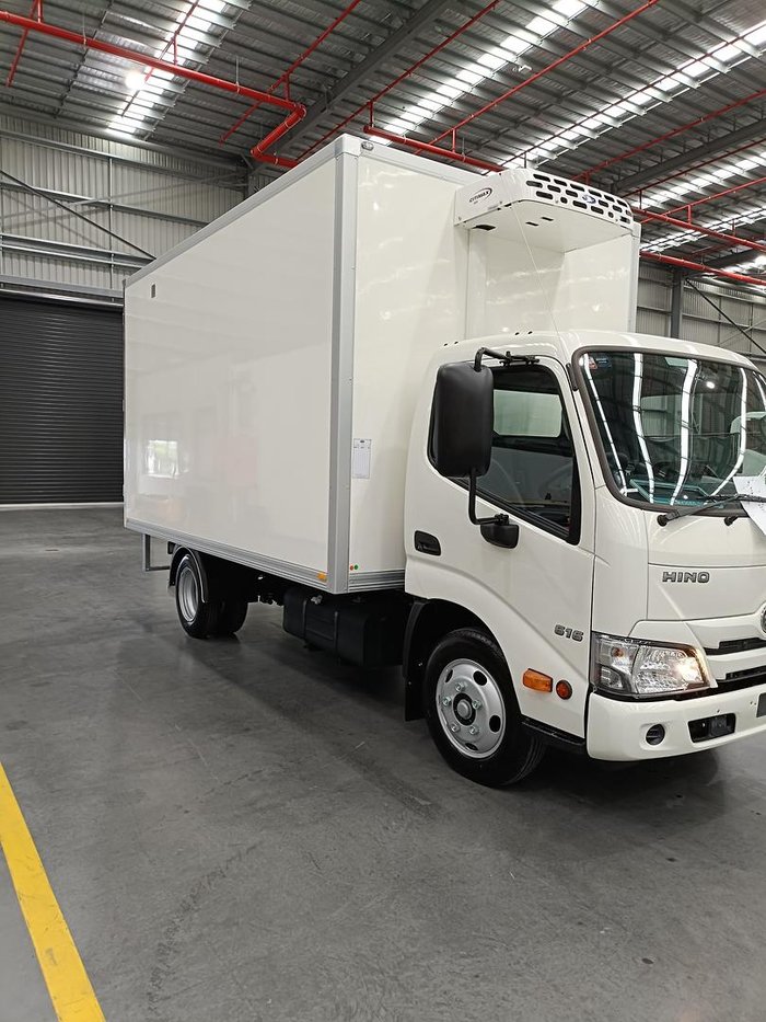 2025 Hino 300 - 616 Auto Swb