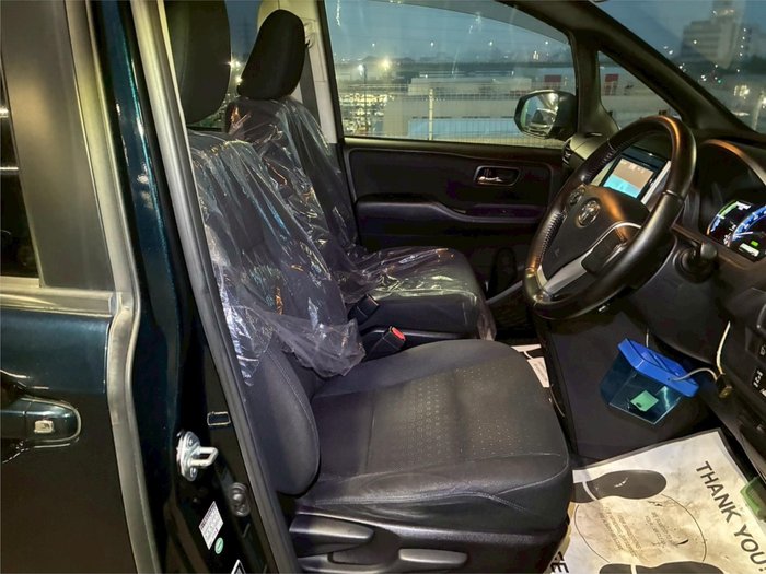 2014 Toyota Voxy