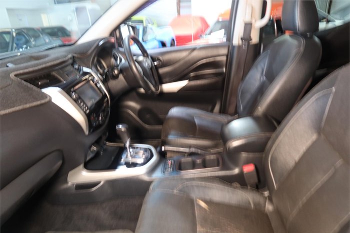 2016 Nissan Navara ST-X