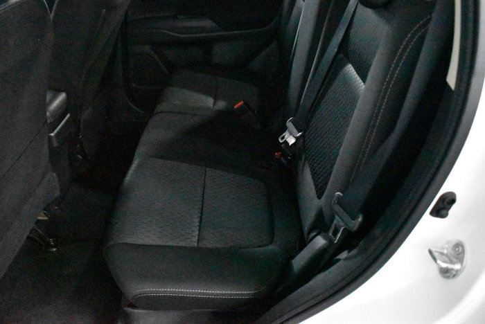2014 Mitsubishi Outlander ES