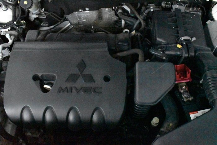 2014 Mitsubishi Outlander ES