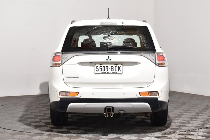 2014 Mitsubishi Outlander ES