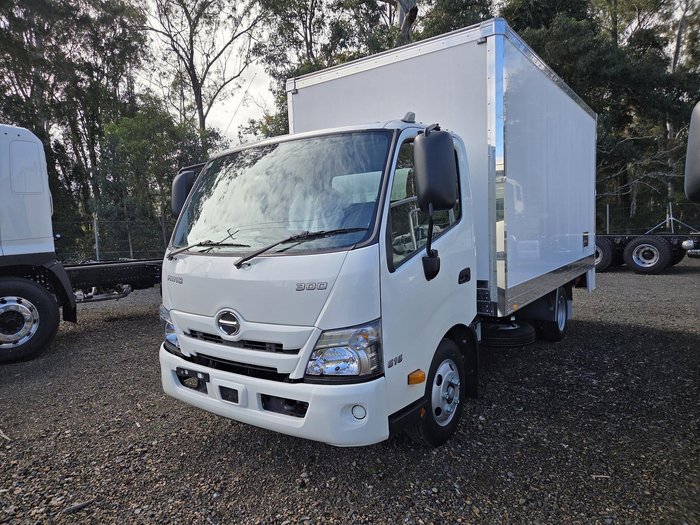 2025 Hino 300 Series 616