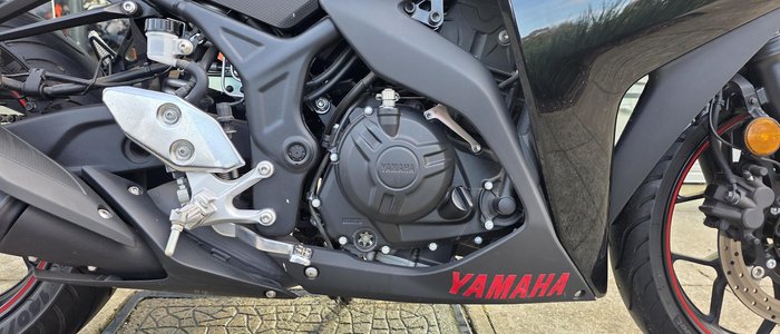 2015 Yamaha YZF-R3 R3 Black