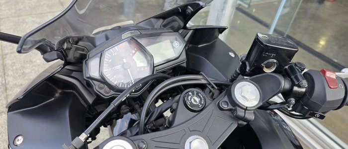 2015 Yamaha YZF-R3 R3 Black