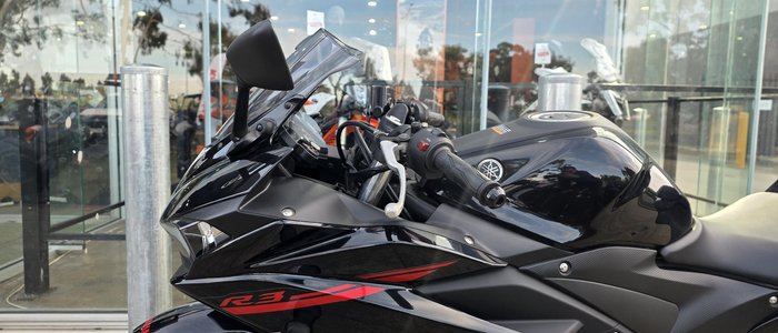 2015 Yamaha YZF-R3 R3 Black