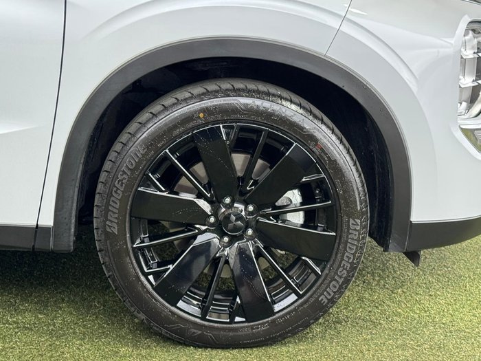 2026 Mitsubishi Outlander Black Edition