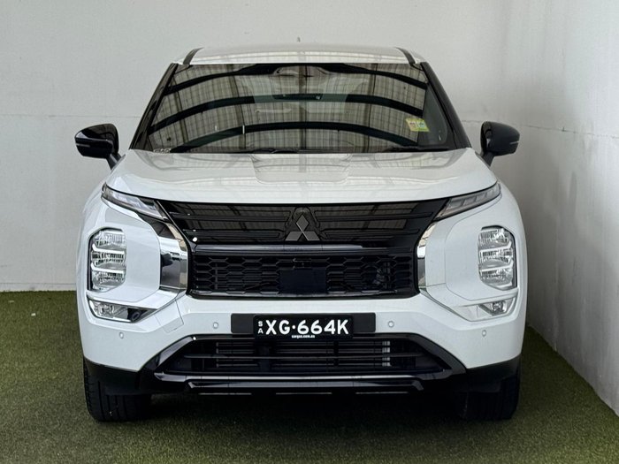2026 Mitsubishi Outlander Black Edition