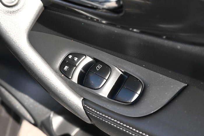 2020 Nissan X-TRAIL ST