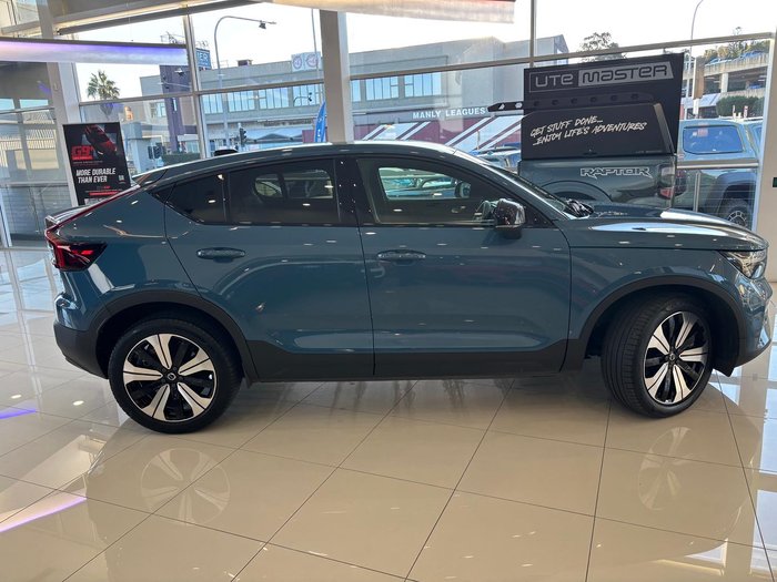2022 Volvo C40
