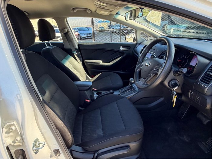2016 KIA CERATO S