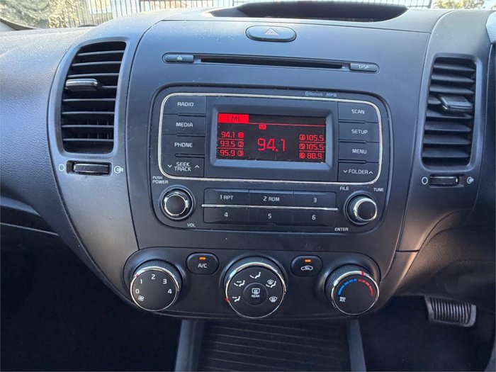2016 KIA CERATO S
