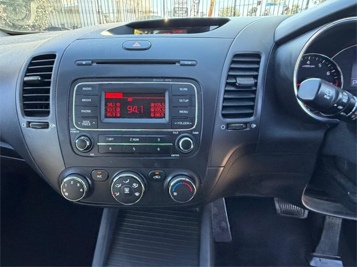 2016 KIA CERATO S