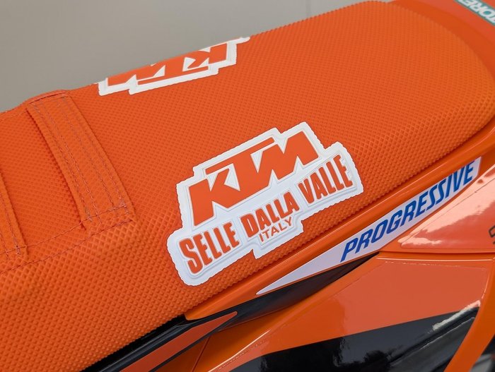 2026 KTM 250 SX-F Factory Edition SX-F Orange