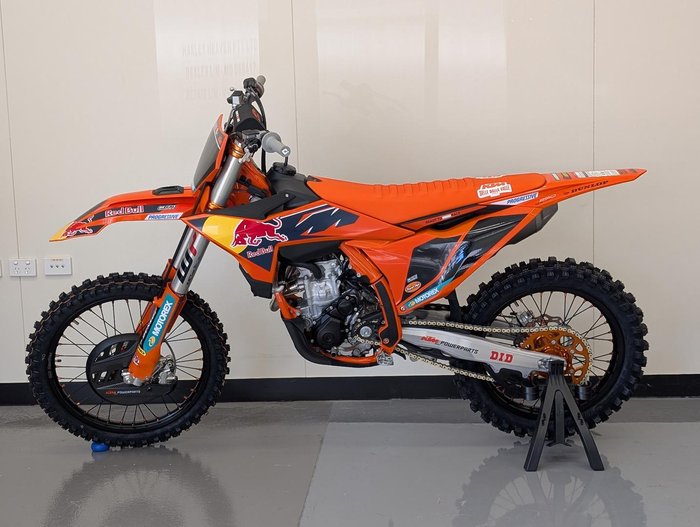 2026 KTM 250 SX-F Factory Edition SX-F Orange