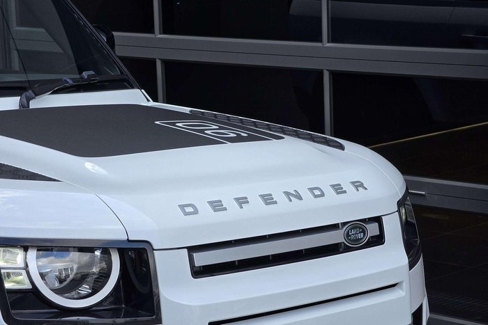 2023 Land Rover Defender 90 D250 S