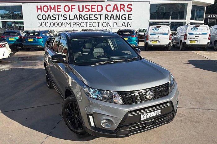 2022 Suzuki Vitara Turbo Shadow