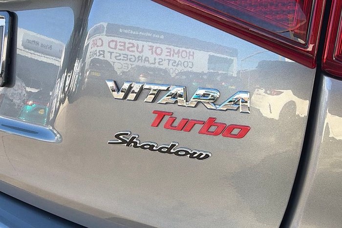 2022 Suzuki Vitara Turbo Shadow