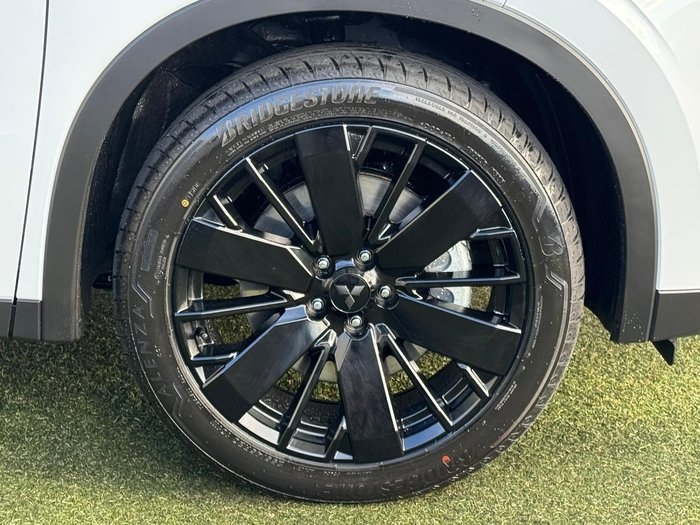 2026 Mitsubishi Outlander Black Edition