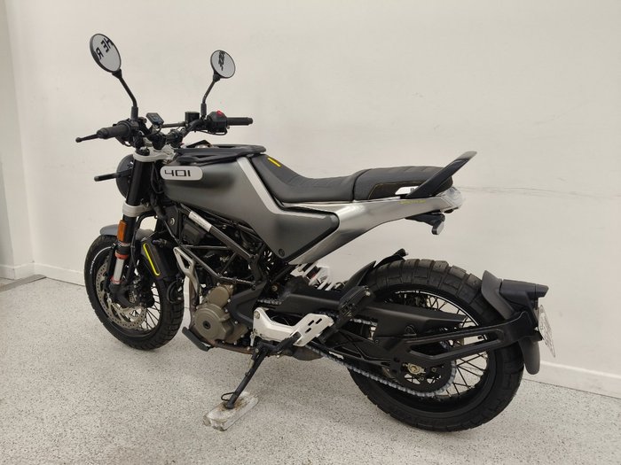 2020 HUSQVARNA SVARTPILEN 401 Black