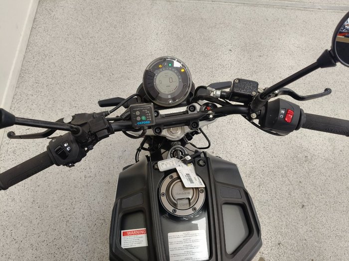2020 HUSQVARNA SVARTPILEN 401 Black