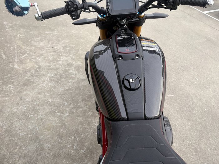 2022 Indian FTR R 1200 CARBON CARBON FIBER
