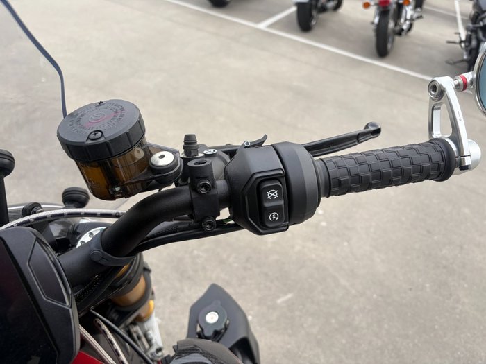 2022 Indian FTR R 1200 CARBON CARBON FIBER