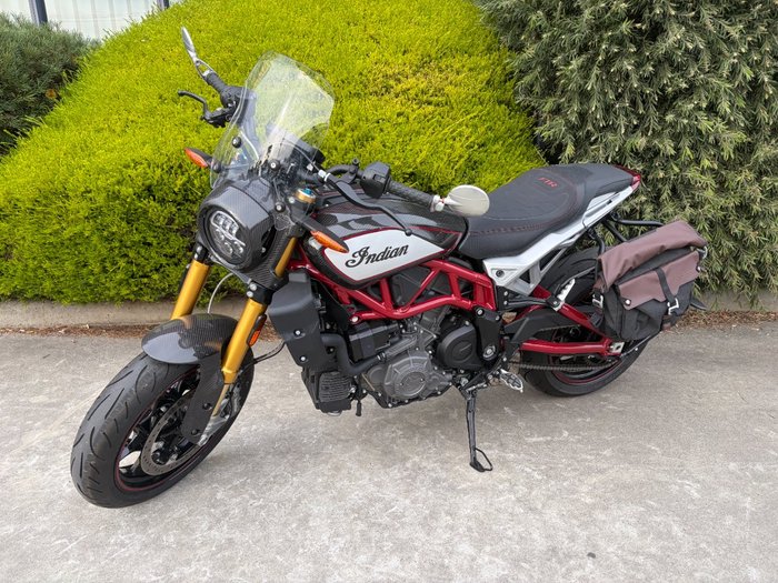 2022 Indian FTR R 1200 CARBON CARBON FIBER