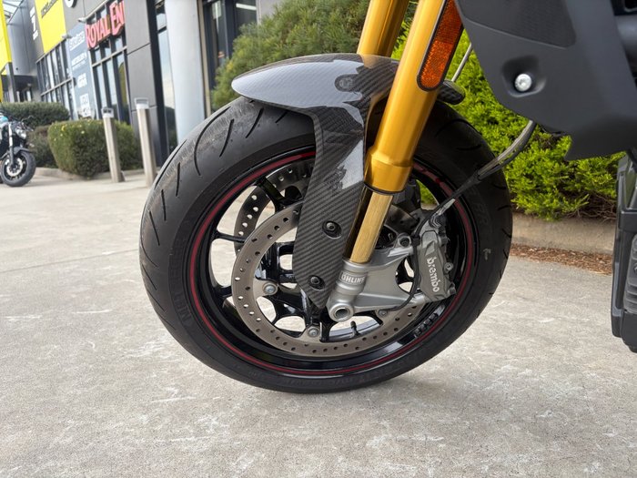 2022 Indian FTR R 1200 CARBON CARBON FIBER