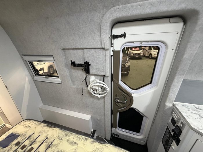 2020 Paradise Oasis Platinum 4X4