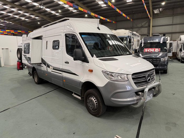 2020 Paradise Oasis Platinum 4X4