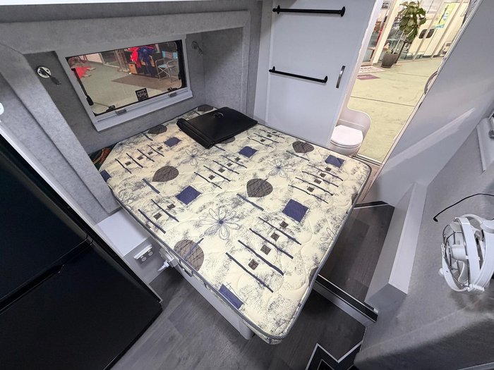 2020 Paradise Oasis Platinum 4X4