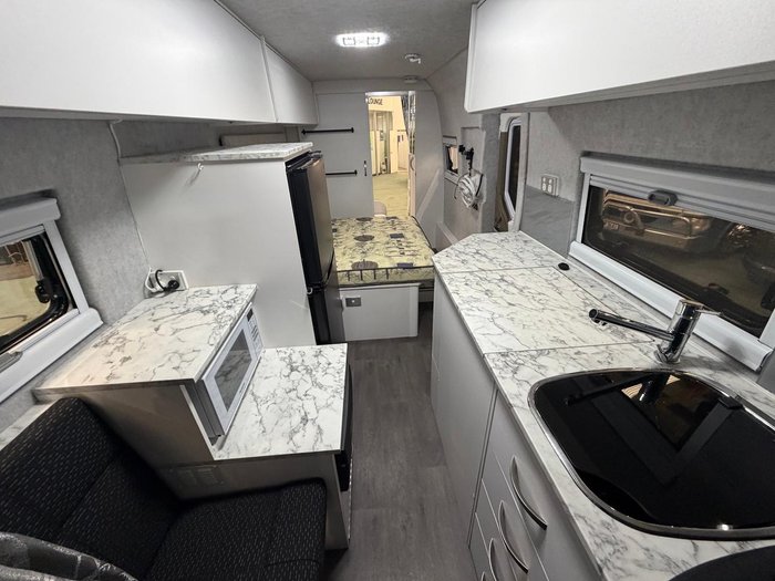 2020 Paradise Oasis Platinum 4X4