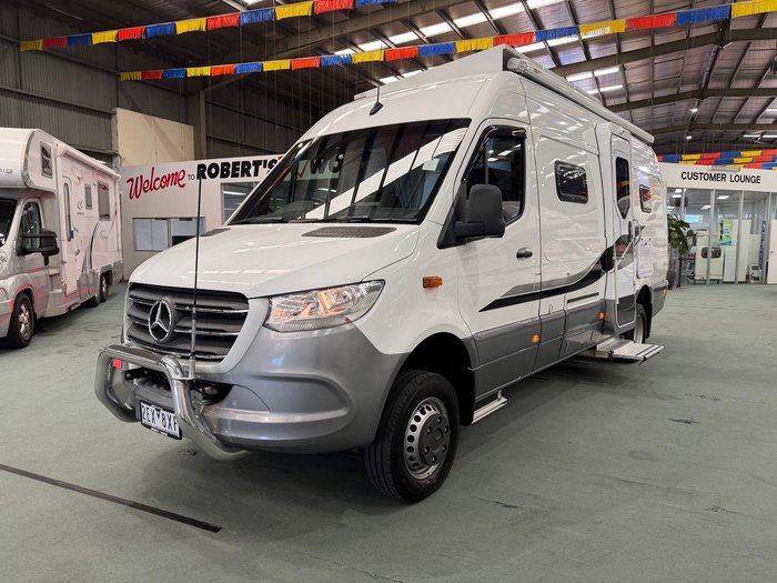 2020 Paradise Oasis Platinum 4X4