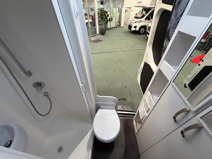 2020 Paradise Oasis Platinum 4X4