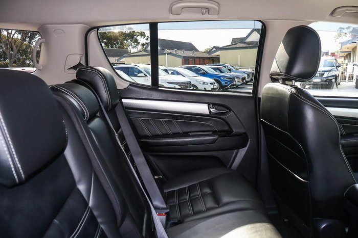 2017 Isuzu MU-X LS-T