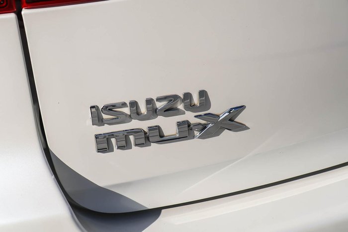 2017 Isuzu MU-X LS-T