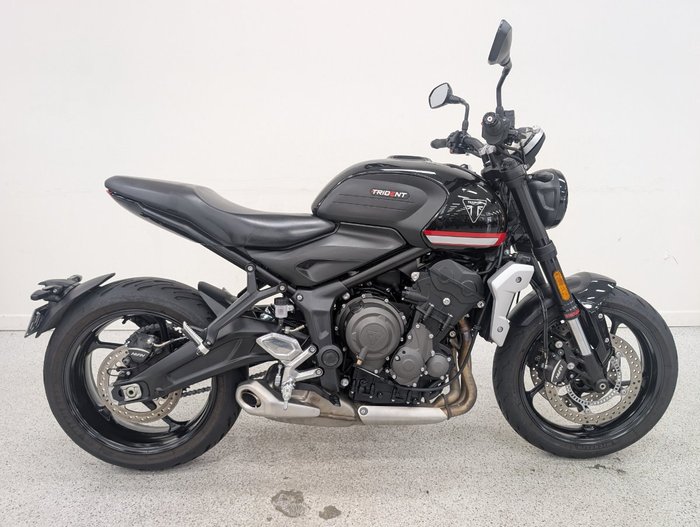2024 Triumph TRIDENT 660 Black
