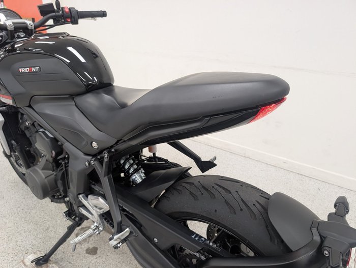 2024 Triumph TRIDENT 660 Black