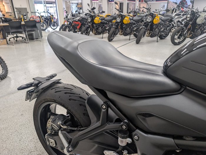 2024 Triumph TRIDENT 660 Black