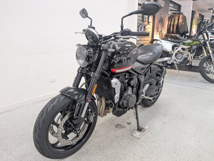 2024 Triumph TRIDENT 660 Black