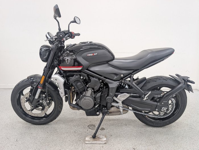 2024 Triumph TRIDENT 660 Black