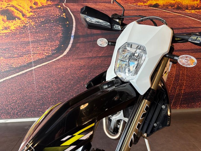 2026 Triumph TF 450-E Off Road Black