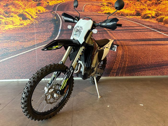 2026 Triumph TF 450-E Off Road Black