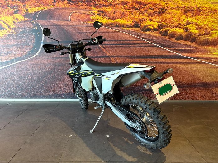 2026 Triumph TF 450-E Off Road Black